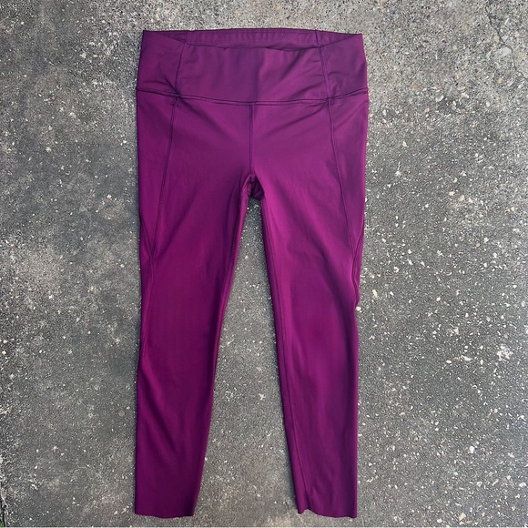 Athleta High Waisted Burgundy Magenta Leggings Zipper Pockets Small Gym Yoga - Picture 3 of 8